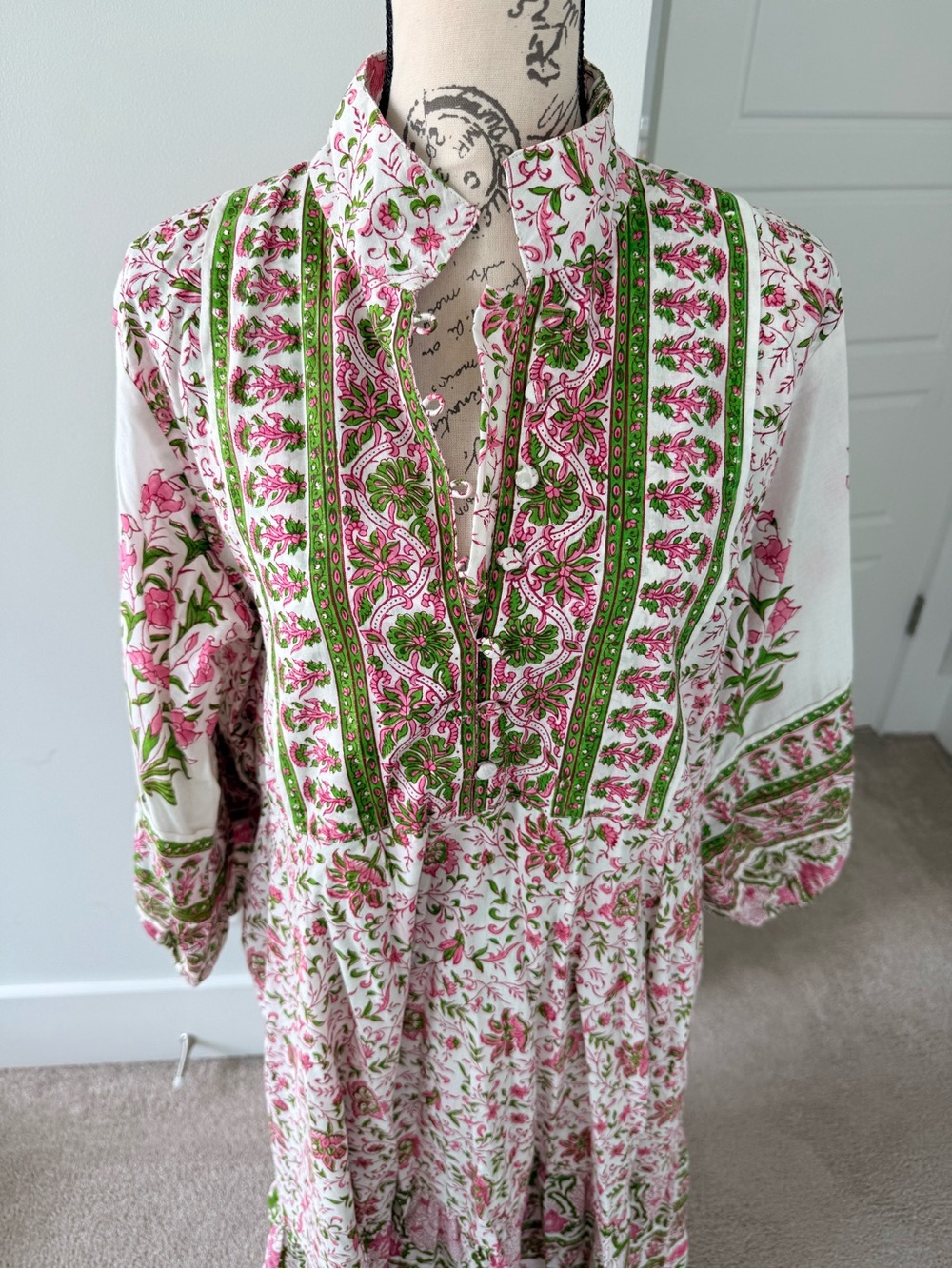 Like New XL Sue Sartor Floral Belted Flounce Midi Dress in Pink & Green - Picture 2 of 13